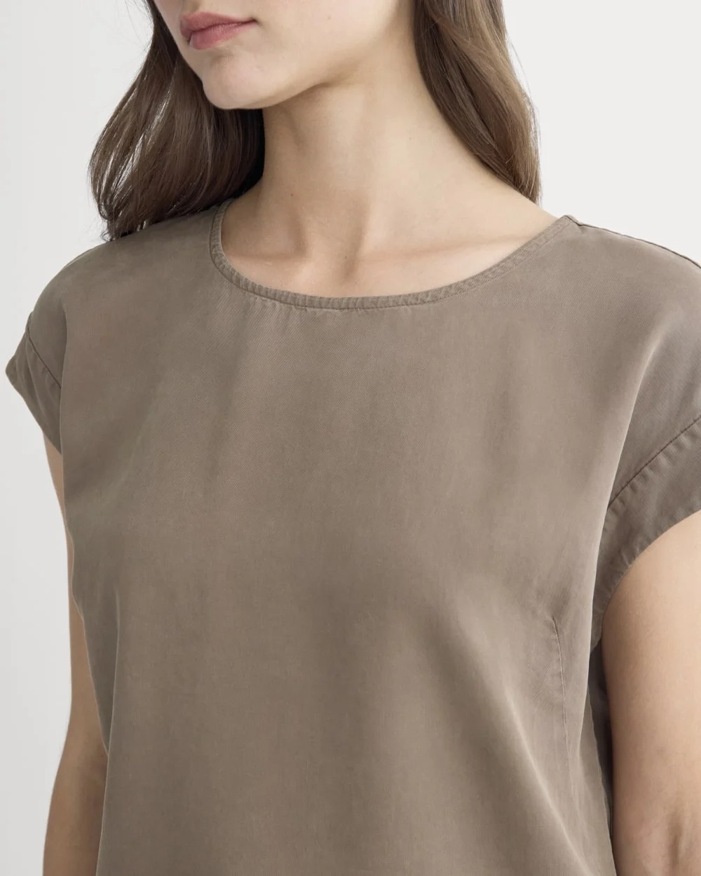 The Muscle Top in Butterlite | Deep Taupe (4)