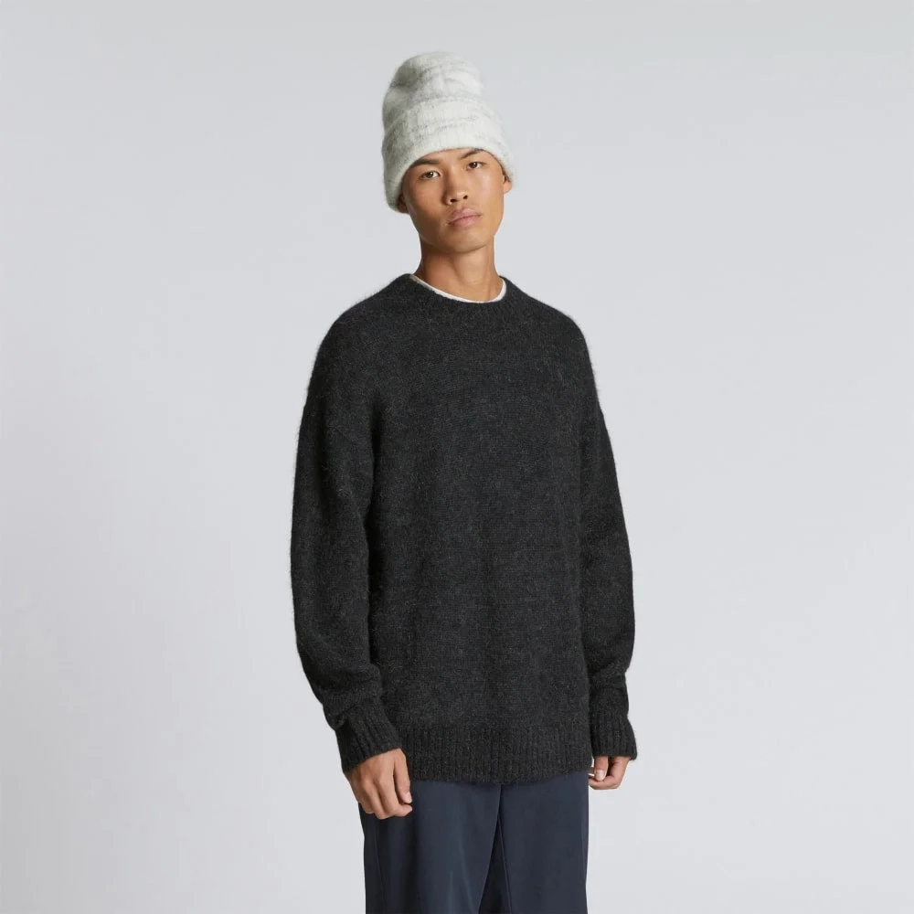 The Alpaca Beanie | Light Grey Heather (3)