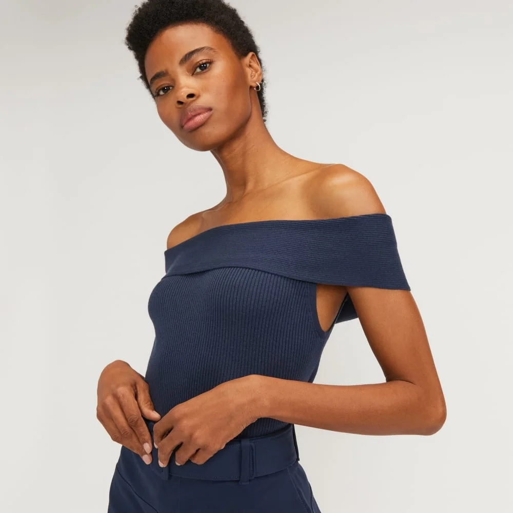 The Ribbed Cotton Off-The-Shoulder Top | Navy (3)