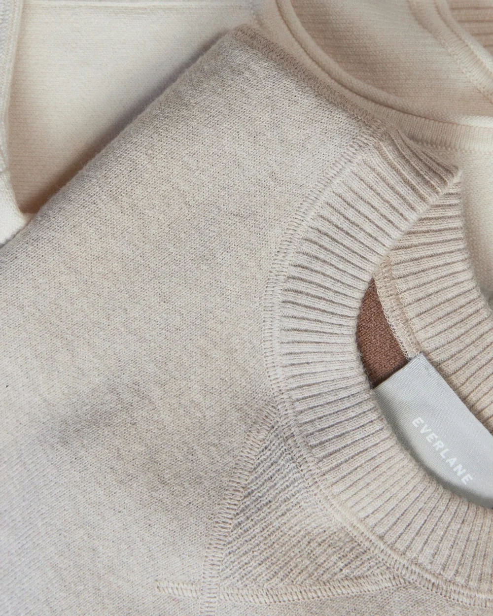 The Cotton-Merino Sweatshirt | Warm Oat Heather (4)