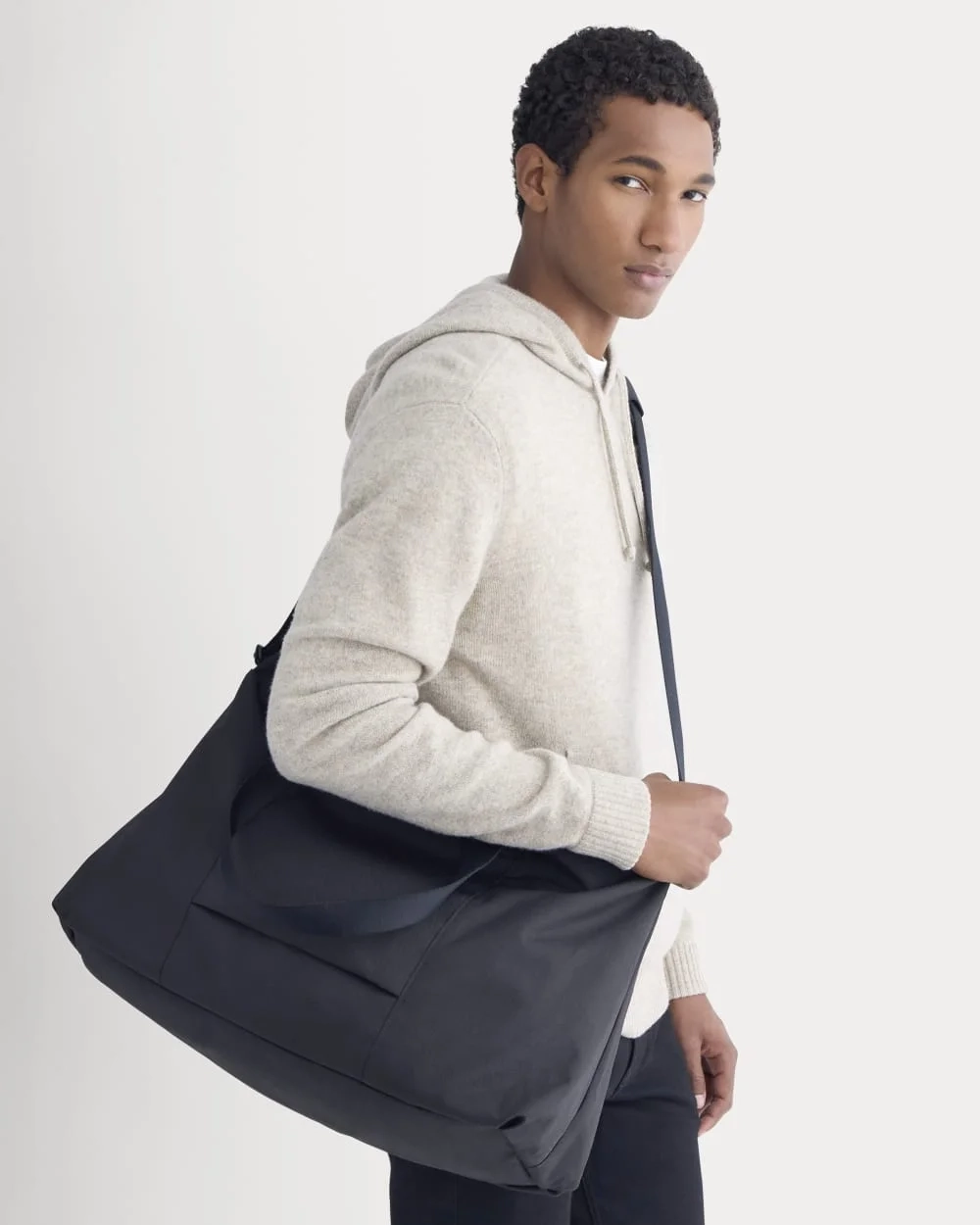 The ReNew Transit Weekender | Black (3)