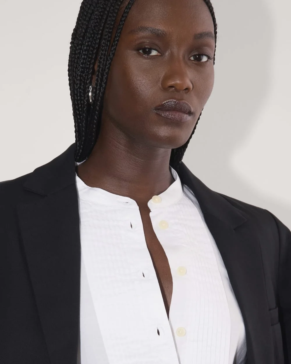 The Tuxedo Shirt in Silky Cotton | White (2)