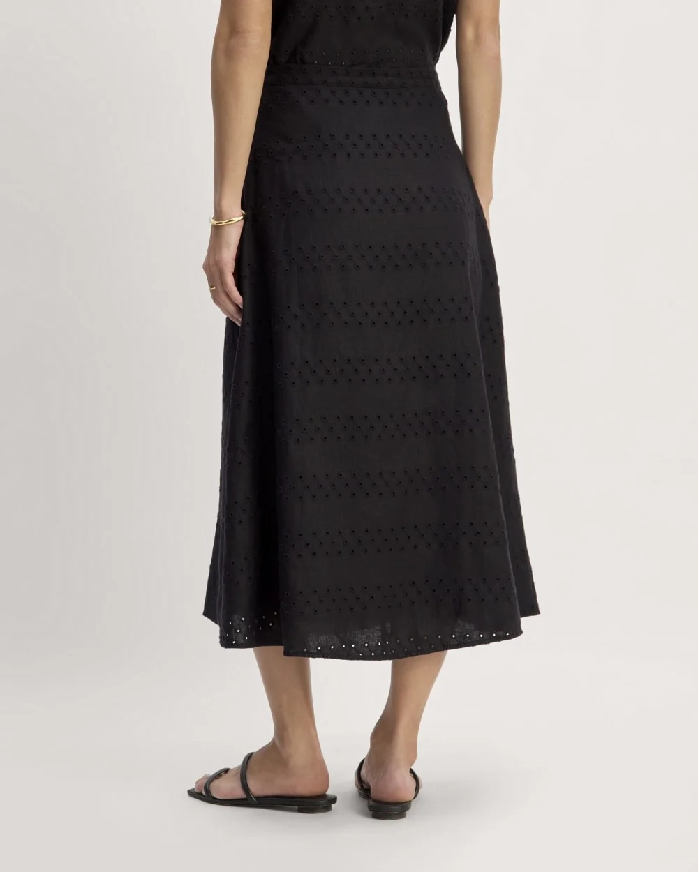 The Linen Eyelet Midi Skirt | Black Eyelet (3)