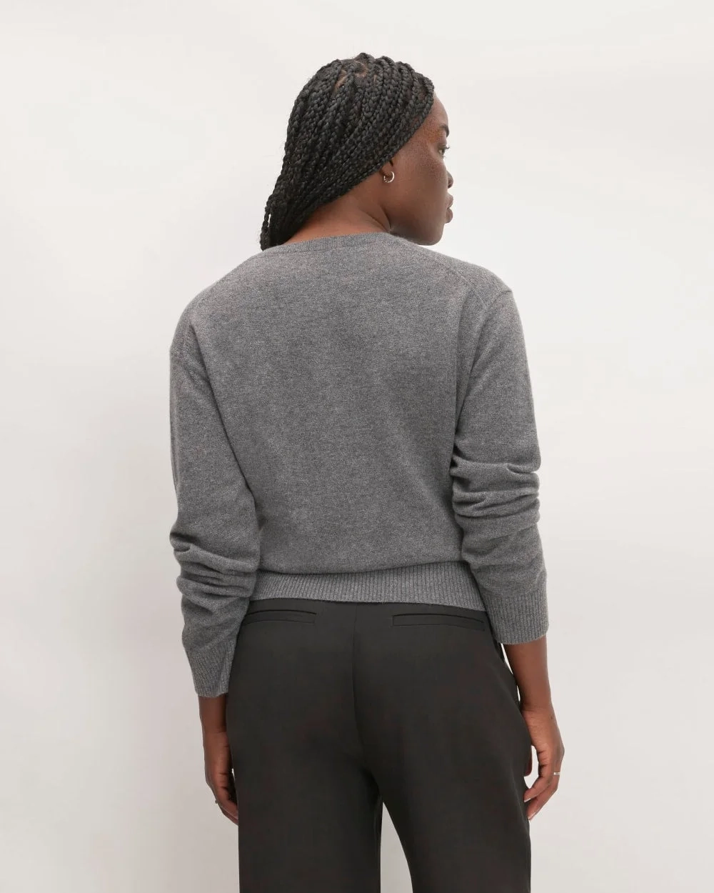 The Classic Crew in Cashmere | Heather Charcoal (4)