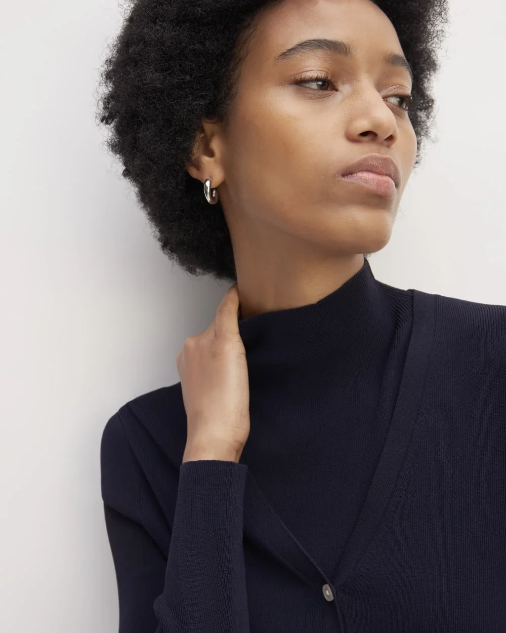 The Viscose Knit Cardigan | Navy (3)