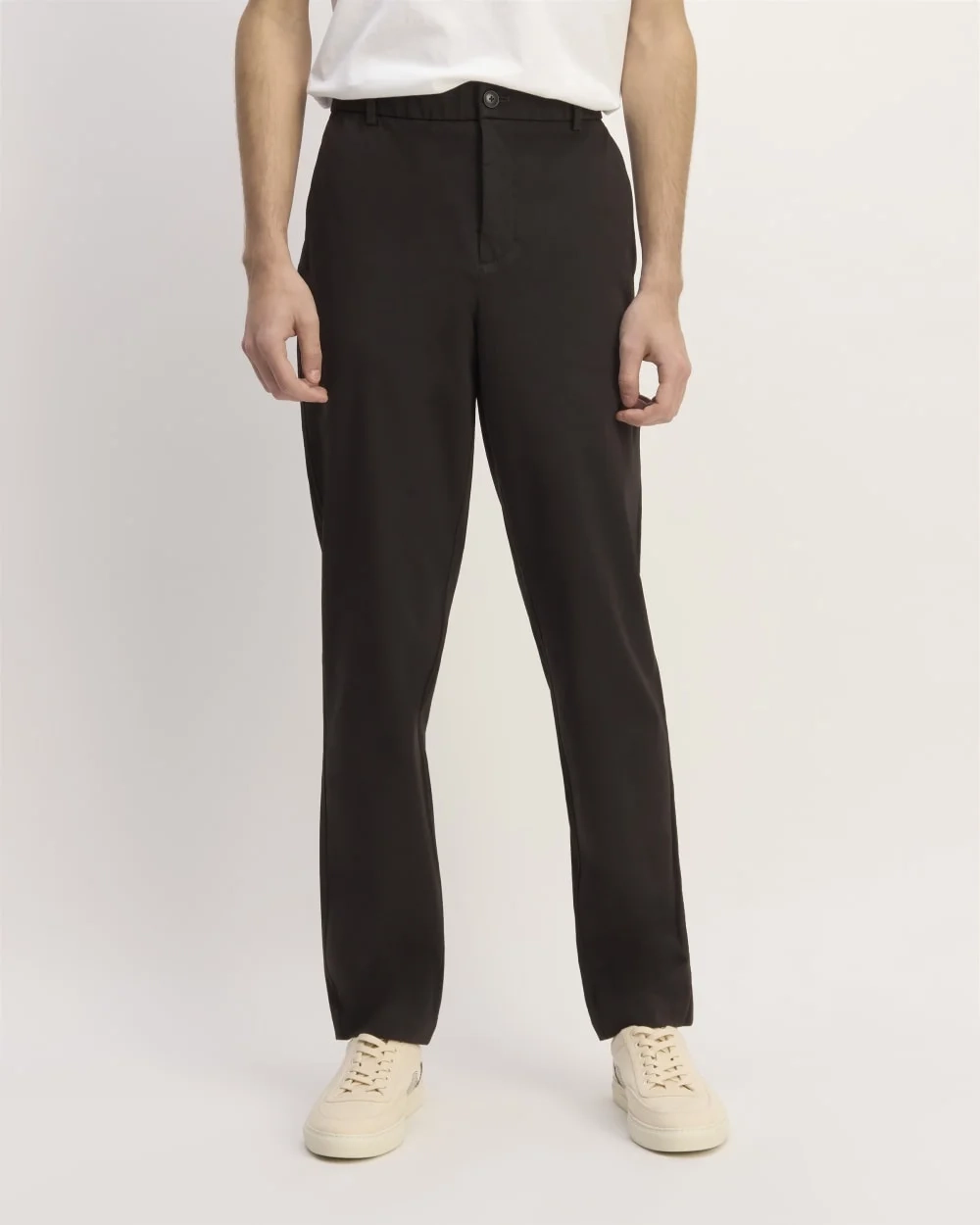 The Weekend Performance Chino | Black (5)