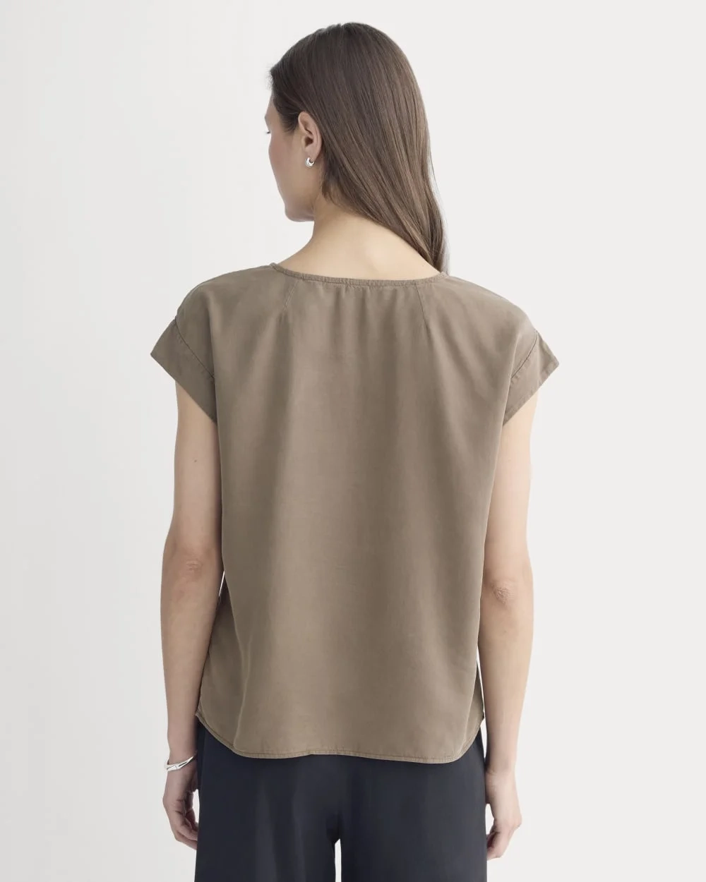 The Muscle Top in Butterlite | Deep Taupe (5)