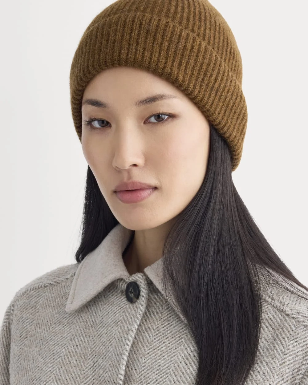 The Cashmere Ribbed Beanie | Heathered Toffee (2)