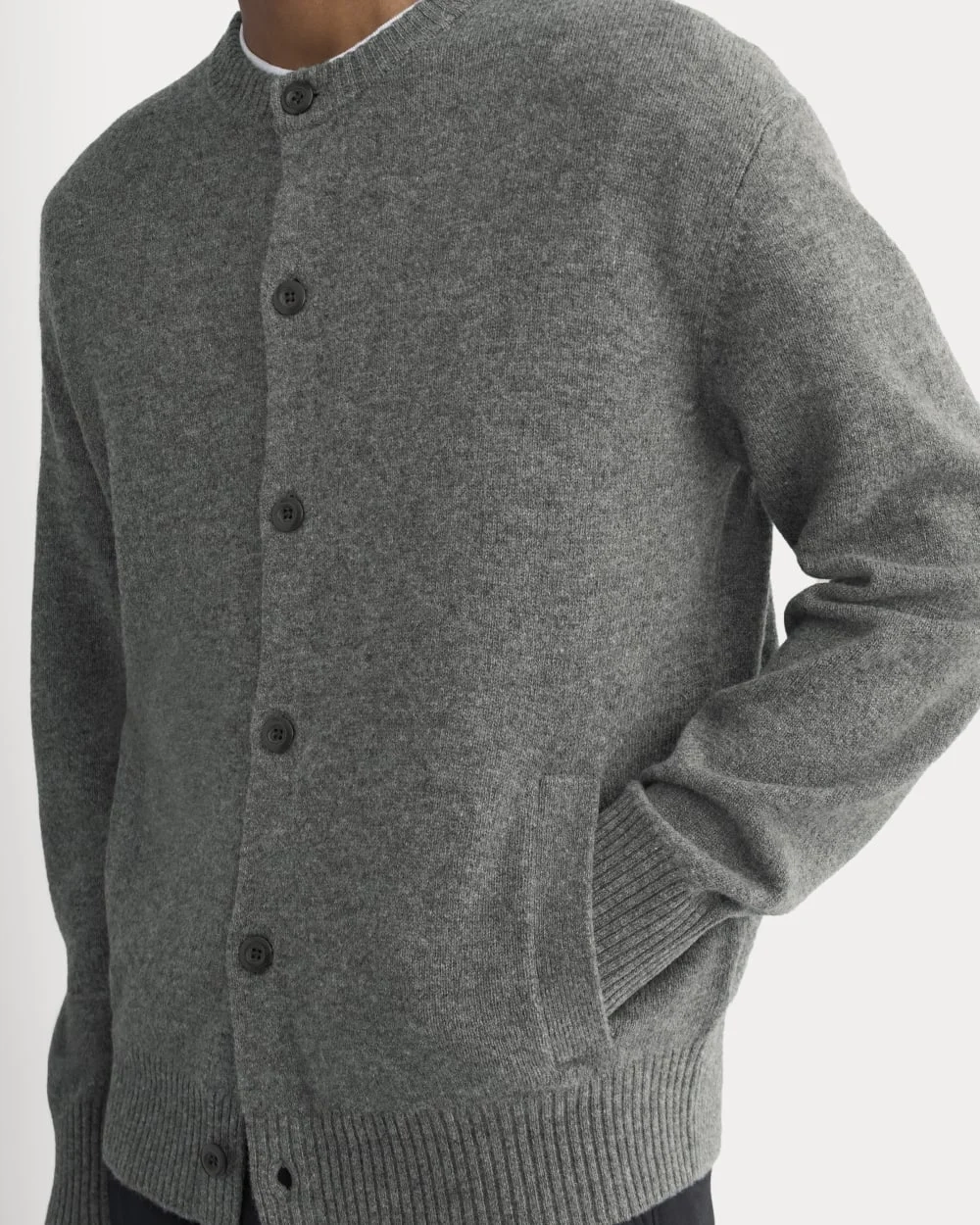 Luxe Merino Crew Cardigan | Heathered Charcoal (3)