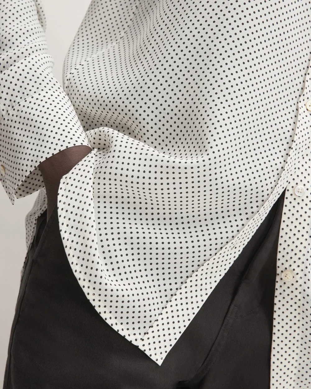The Must-Have Shirt in Washable Silk | Bone / Black Polka Dot (2)