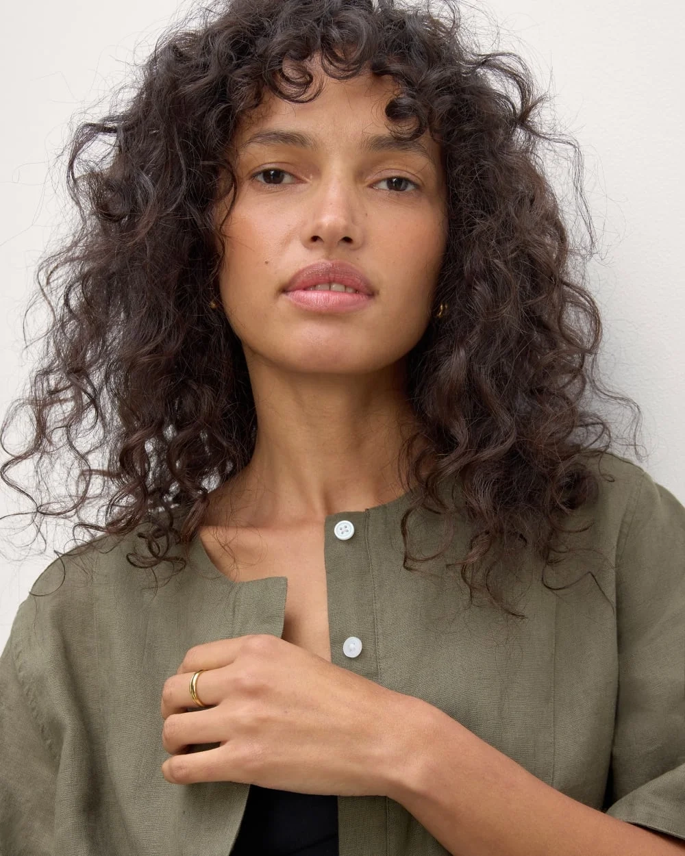 The Bib Shirt in Linen | Kalamata (2)