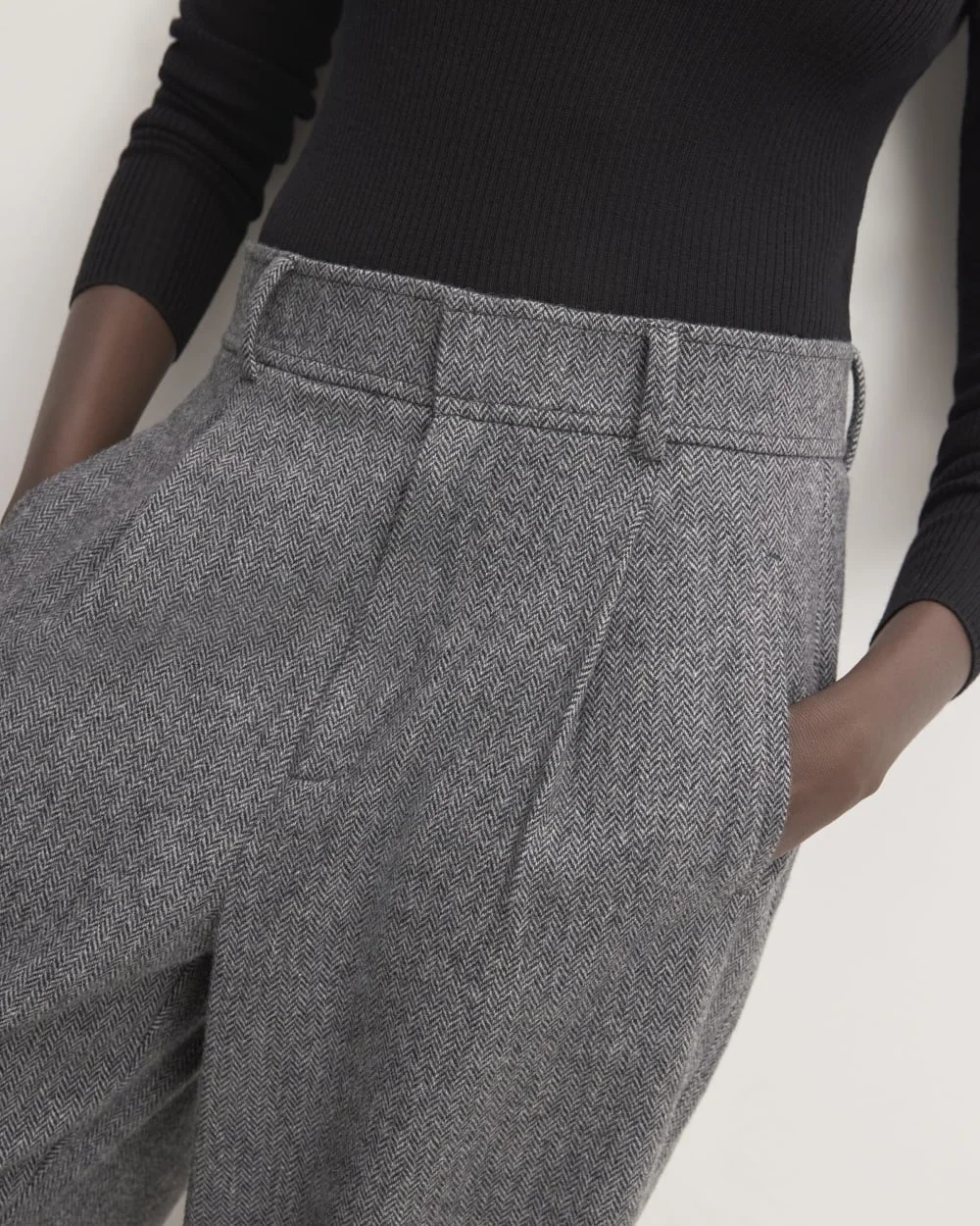 The ReWool® Way-High Drape Pant | Grey Herringbone (5)