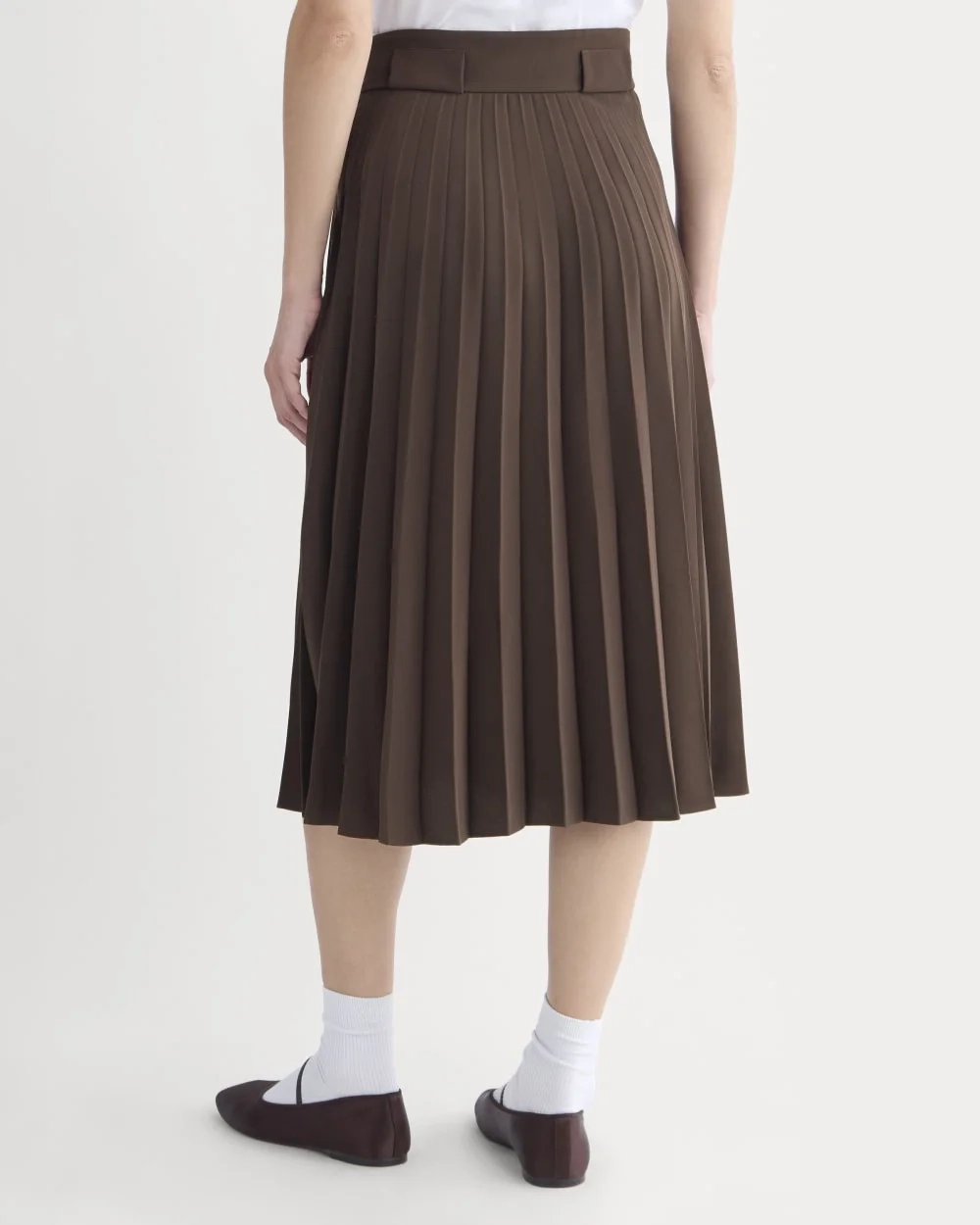 Pleated Crepe Midi Skirt | Dark Chocolate (3)