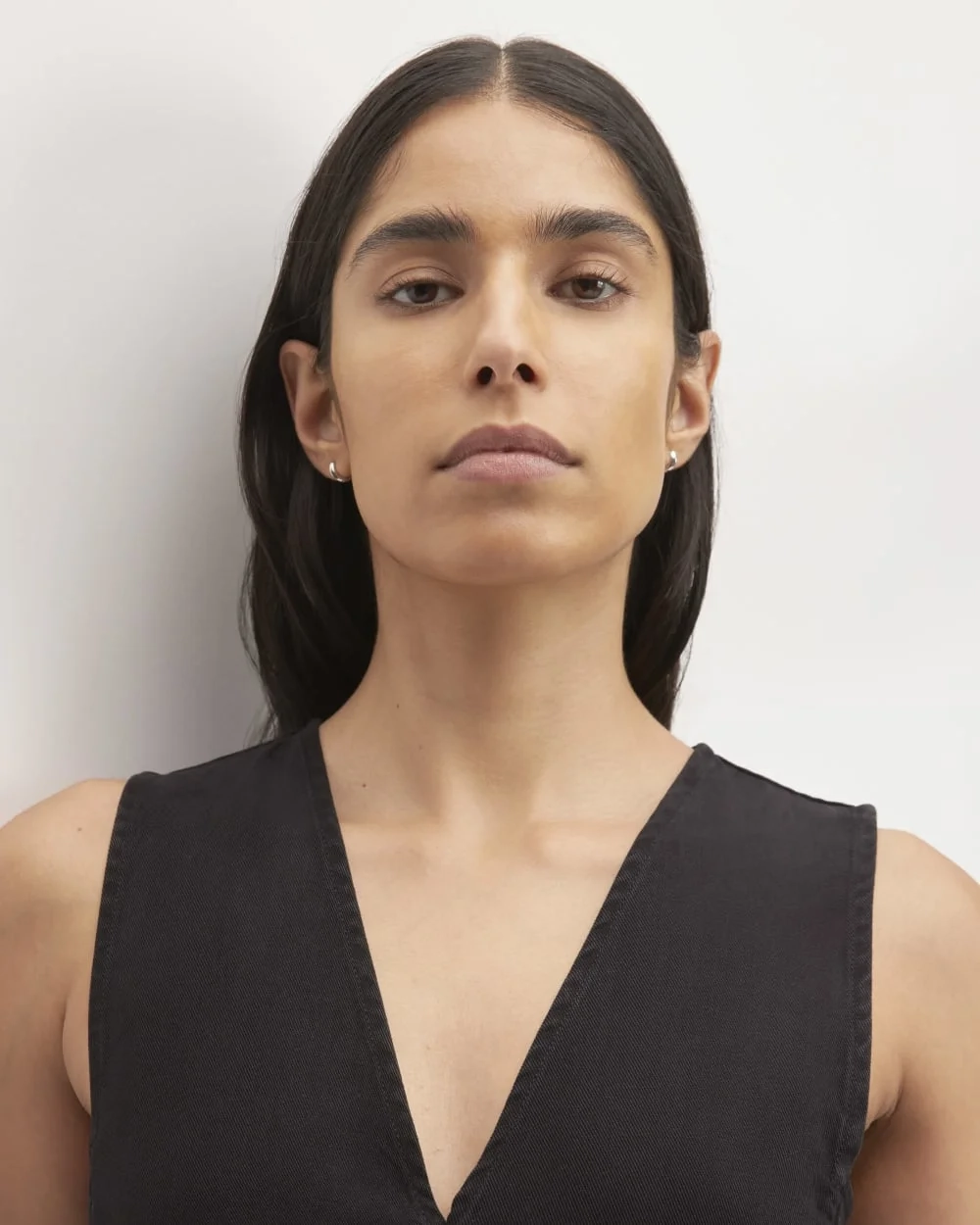The TENCEL™ V-Neck Dress | Black (4)