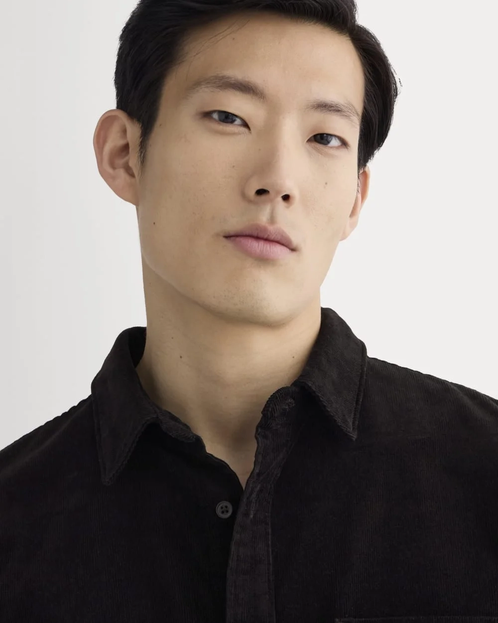 The Classic Shirt in Corduroy | Black (4)