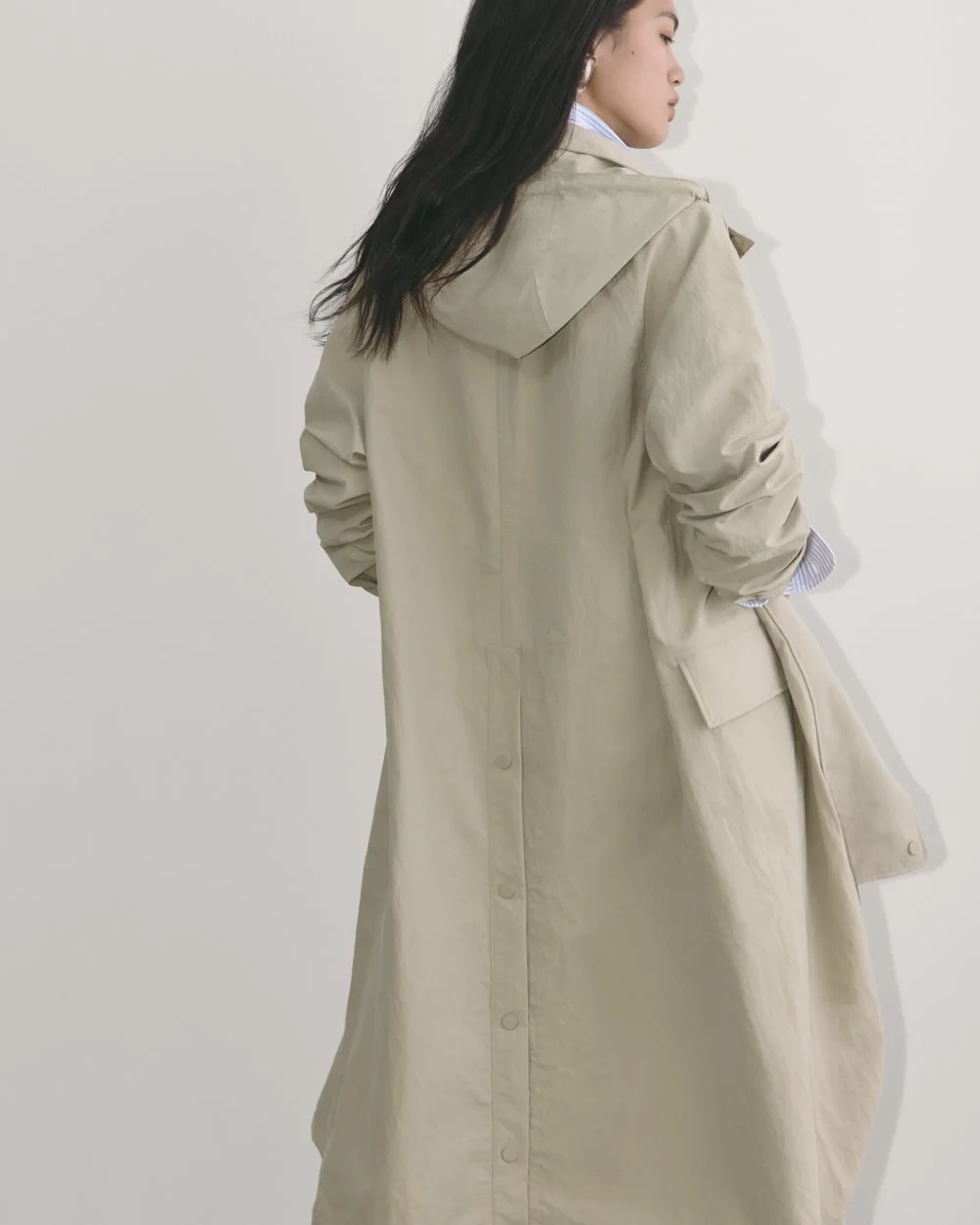 The Oversized Anorak | Trench Coat Khaki (3)