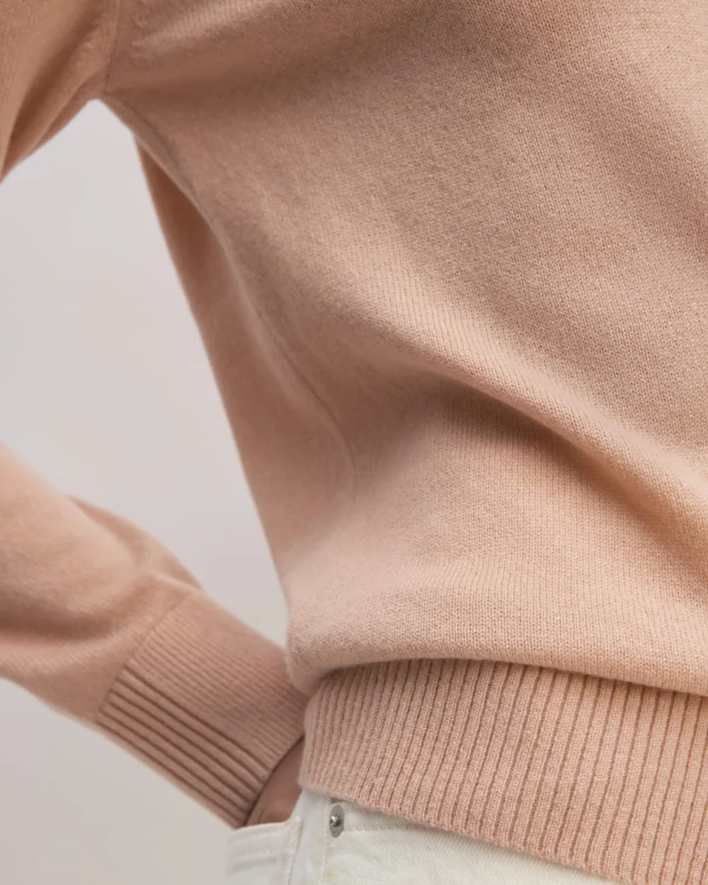 The Classic Crew in Cashmere | Blush Pink (4)