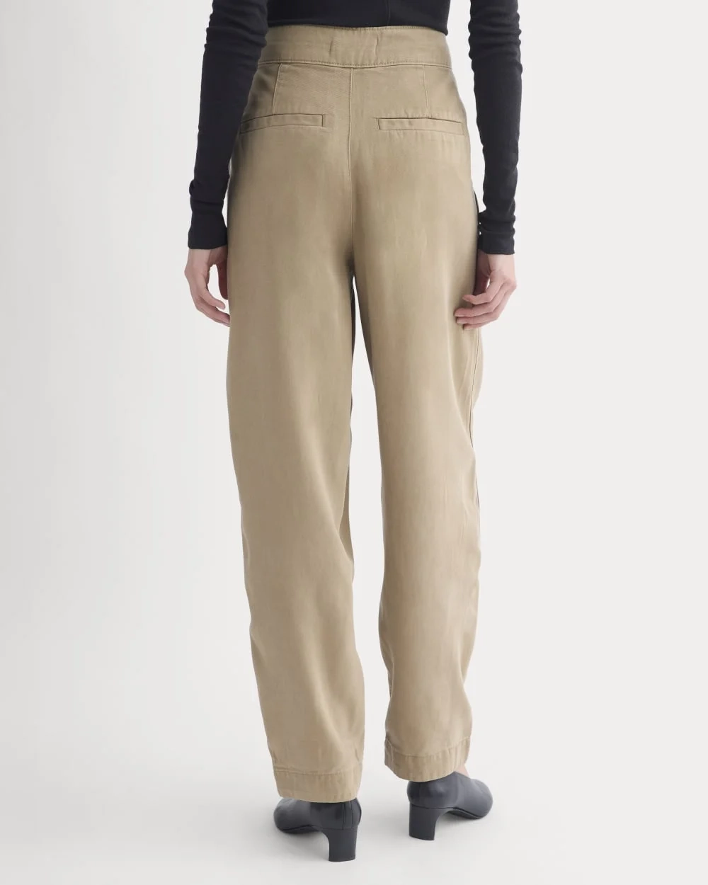 Patch Pocket Ballon Pant in Buttersoft | Chinchilla (3)