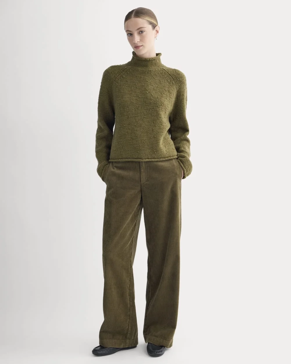 Rollneck Sweater | Olive (4)