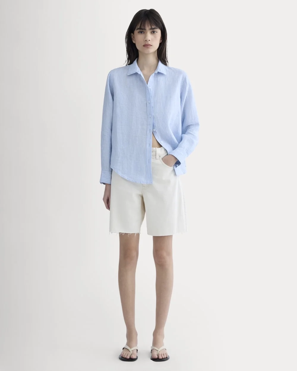 The Must-Have Shirt in Linen | Sky Blue / White (4)