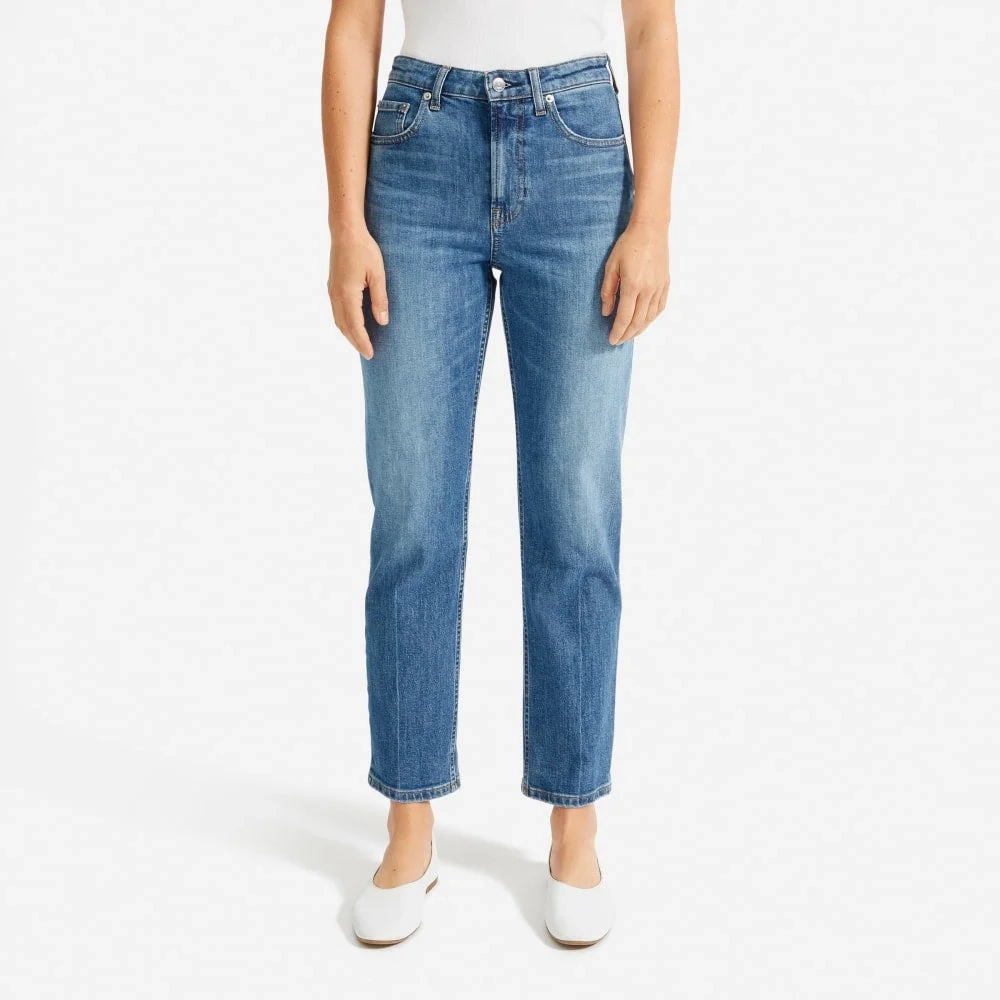 The Super-Straight Jean | Medium Blue Wash | Regular (4)