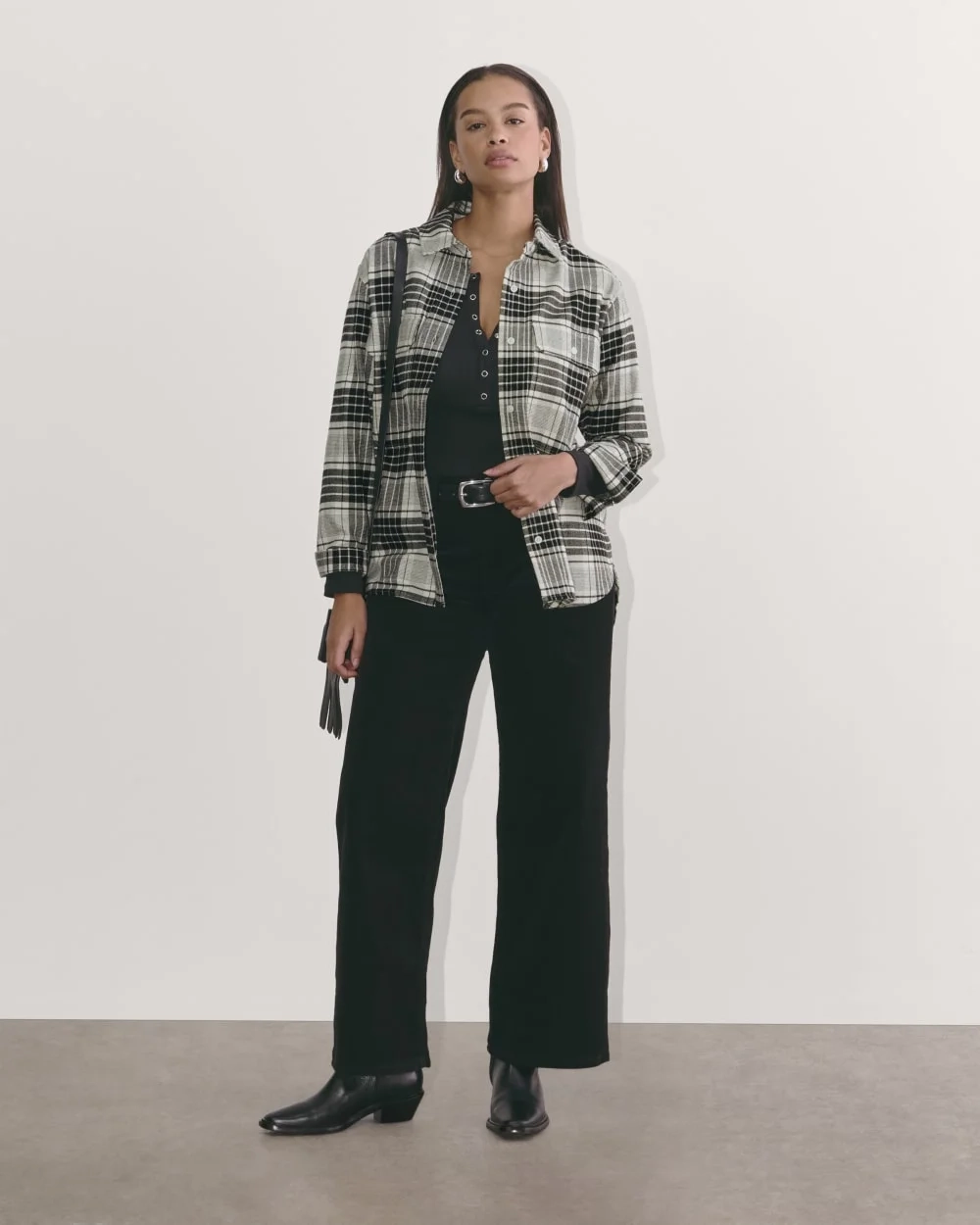 The Boyfriend Shirt in Flannel | Light Heather Oat / Black (3)