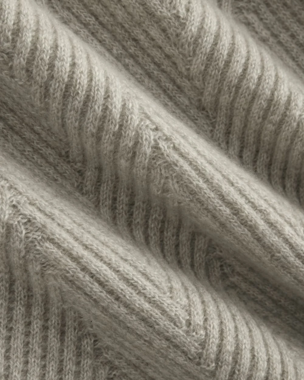 Cashmere Herringbone Sweater | Canvas (2)