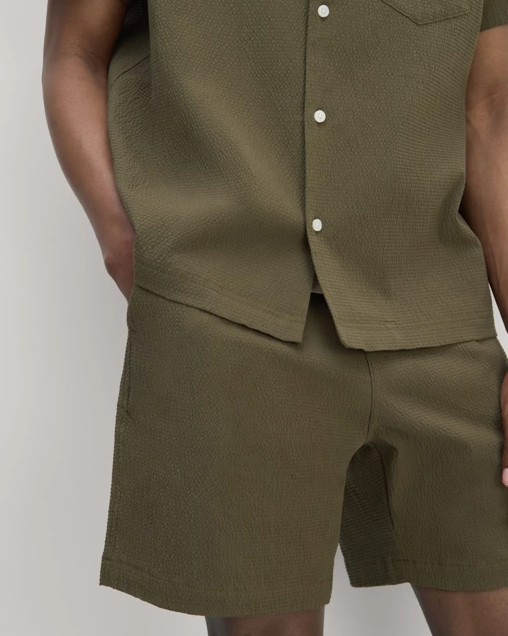 The Seersucker Short-Sleeve Shirt | Beech (3)