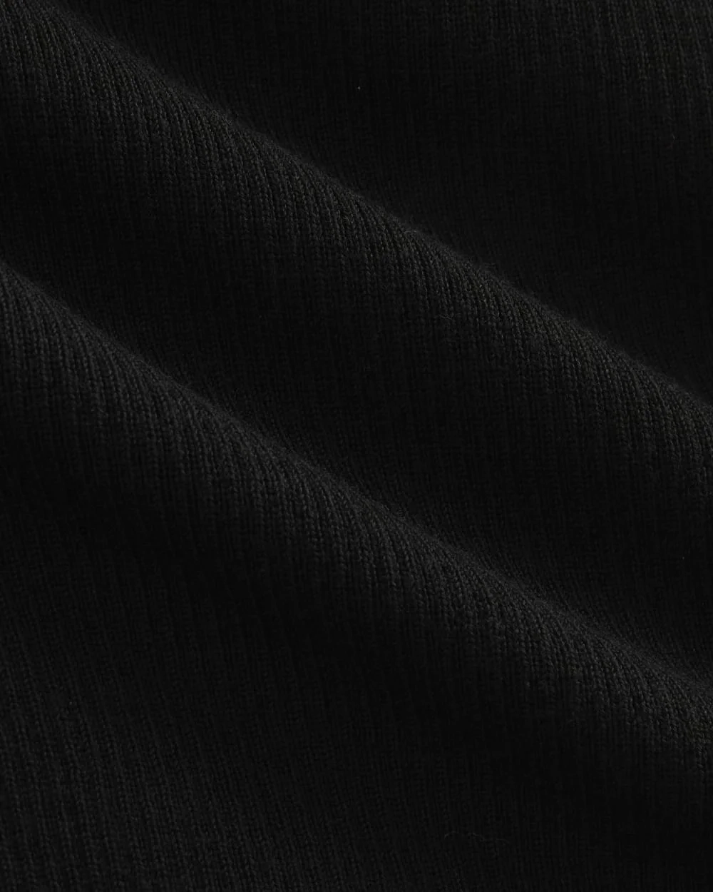 The Cropped Crew Top in Ultrafine Merino | Black (3)