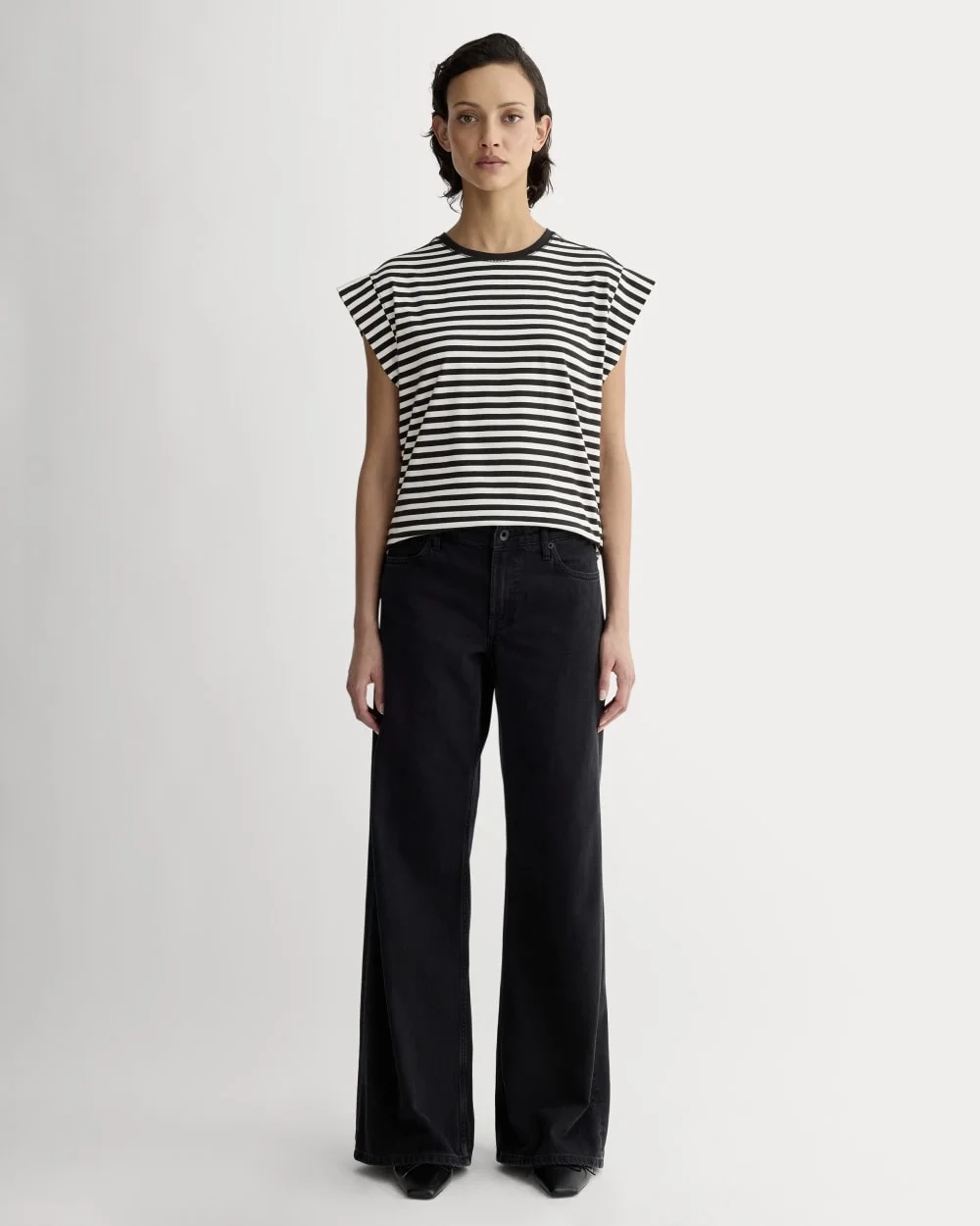 The Muscle Tee in Essential Cotton | Bone / Black (3)