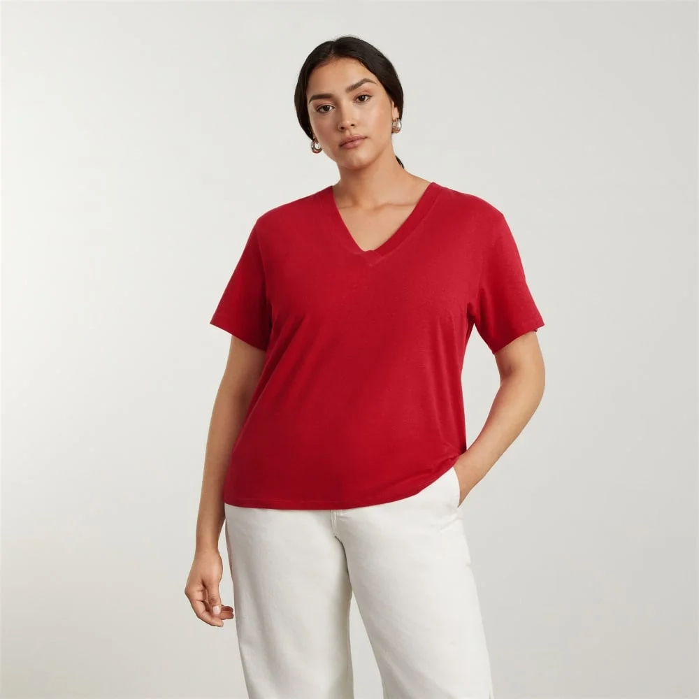 The Vintage V-Neck Hemp Tee | Goji Berry (4)