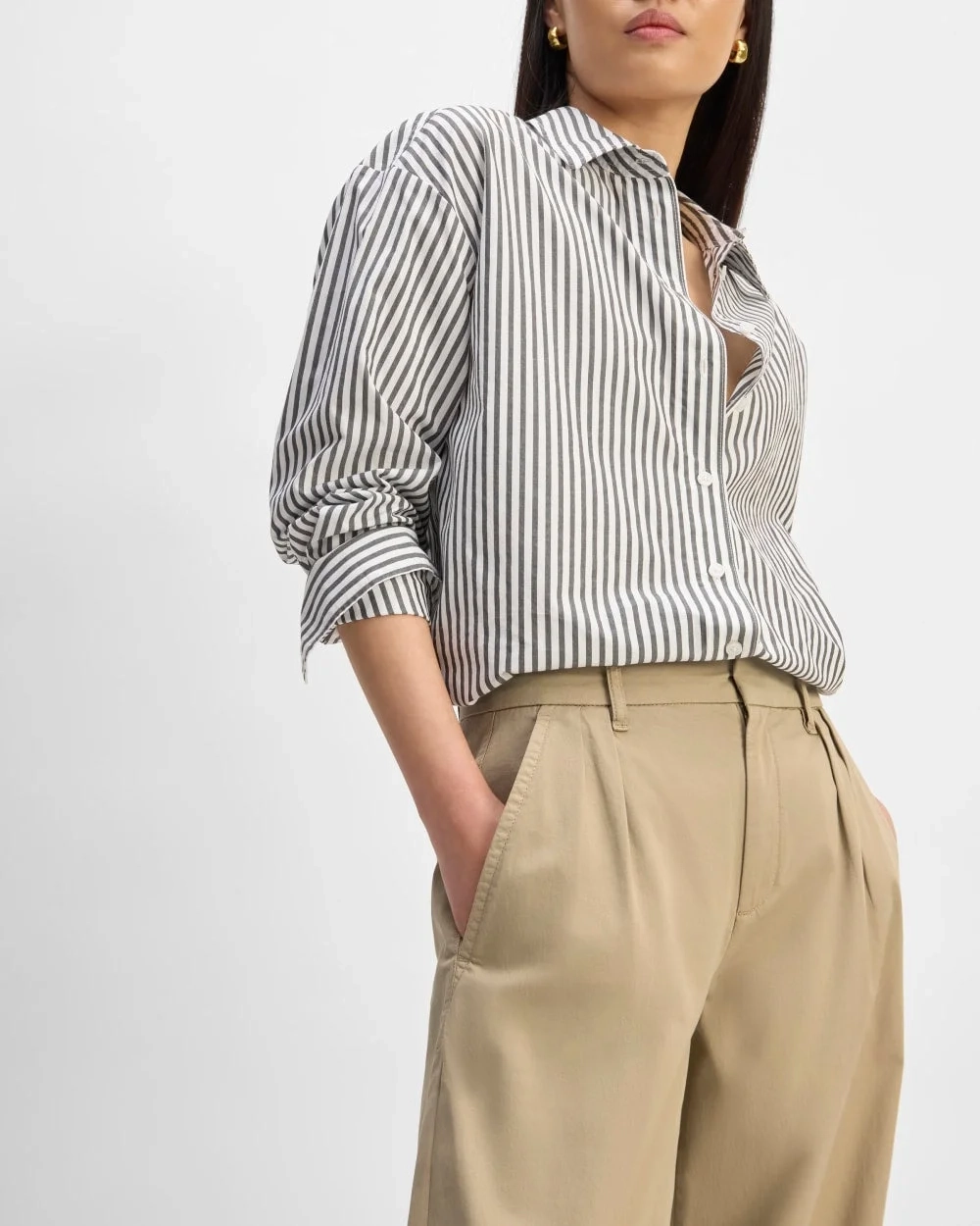 The Pleated Wide-Leg Chino | Trench Coat Khaki (2)