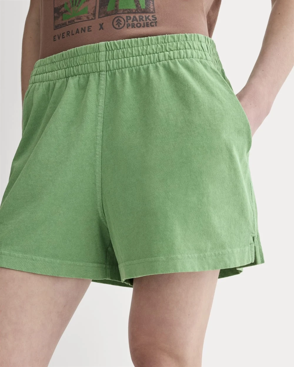 The Off-Duty Short | Green Garment Dye (4)