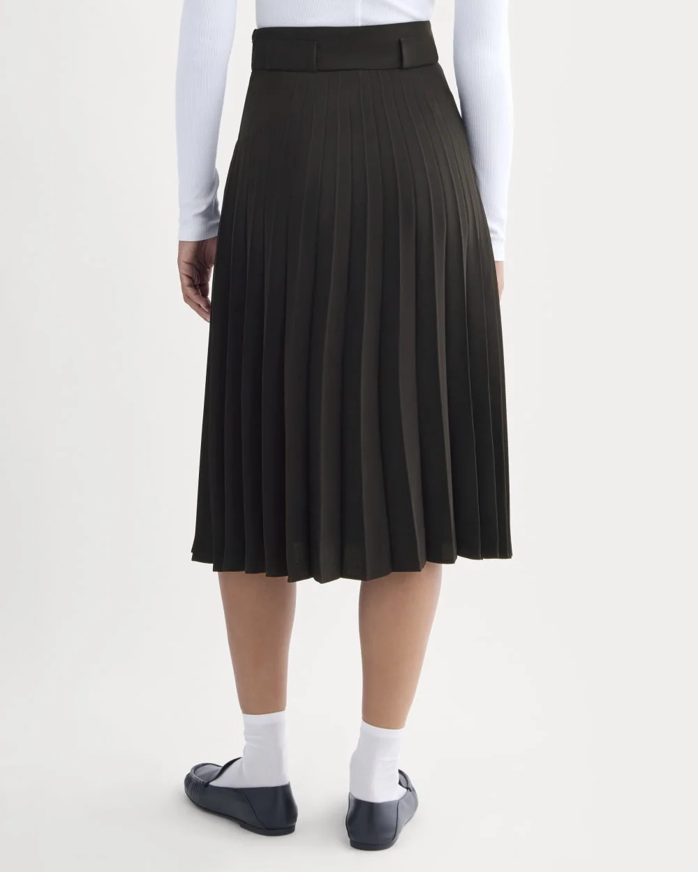Pleated Crepe Midi Skirt | Black (2)