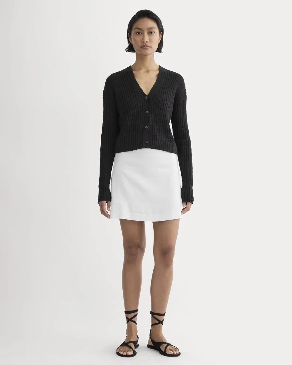 The Ribbed Cardigan in Cotton Linen | Black (4)