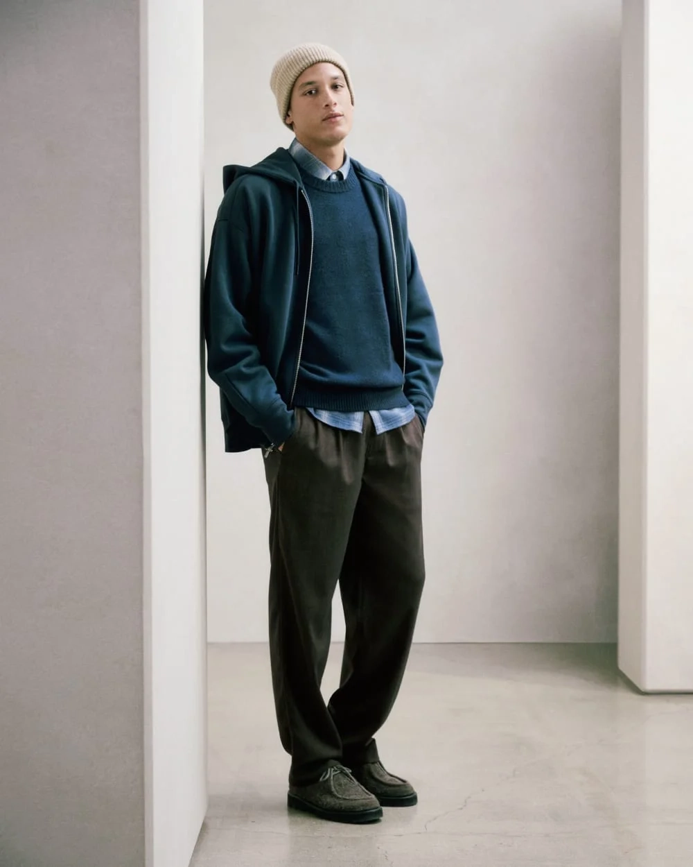 Pleated Trouser in Tailor Twill |  Black (4)
