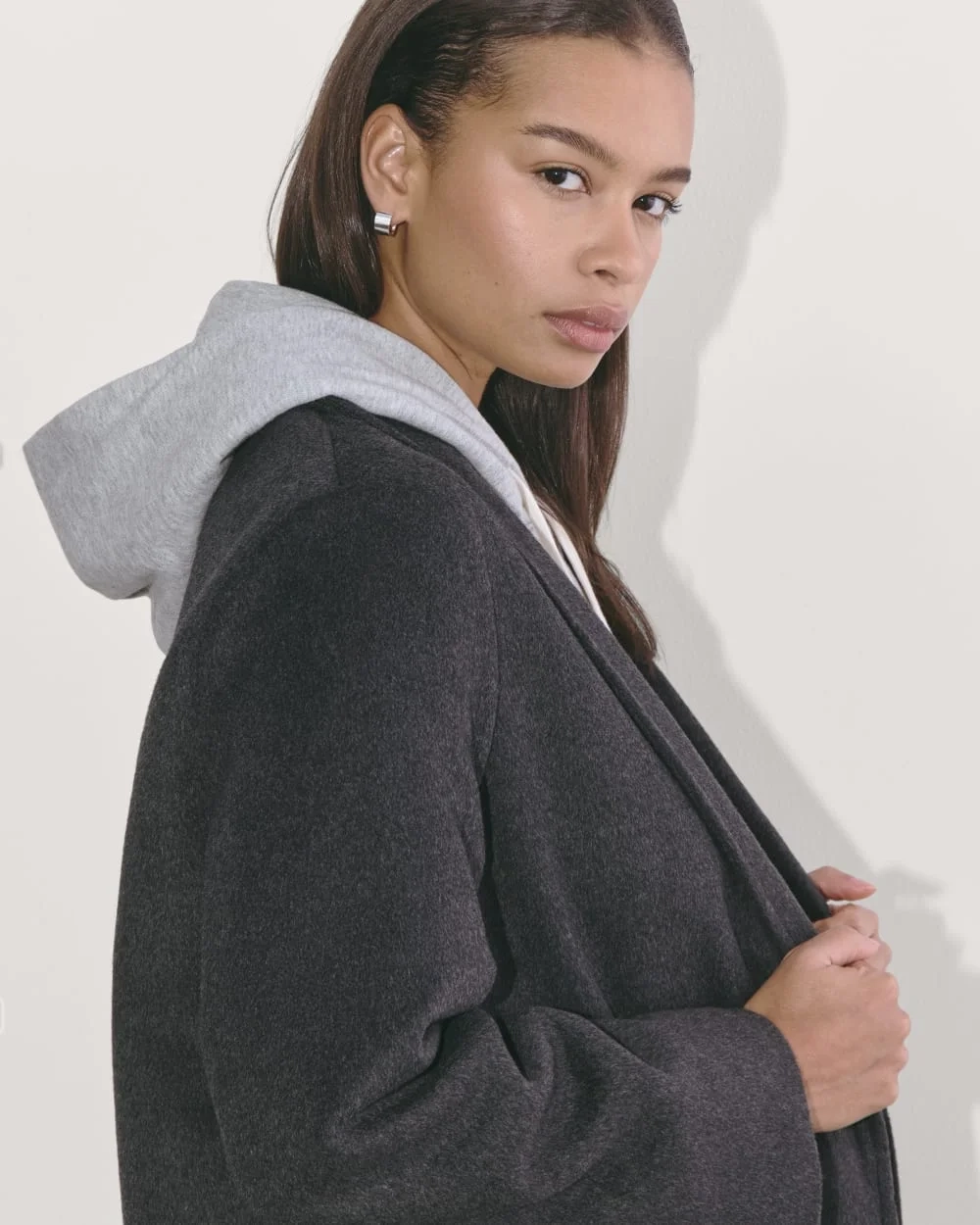 The Topcoat in Wool | Dark Charcoal Melange (3)