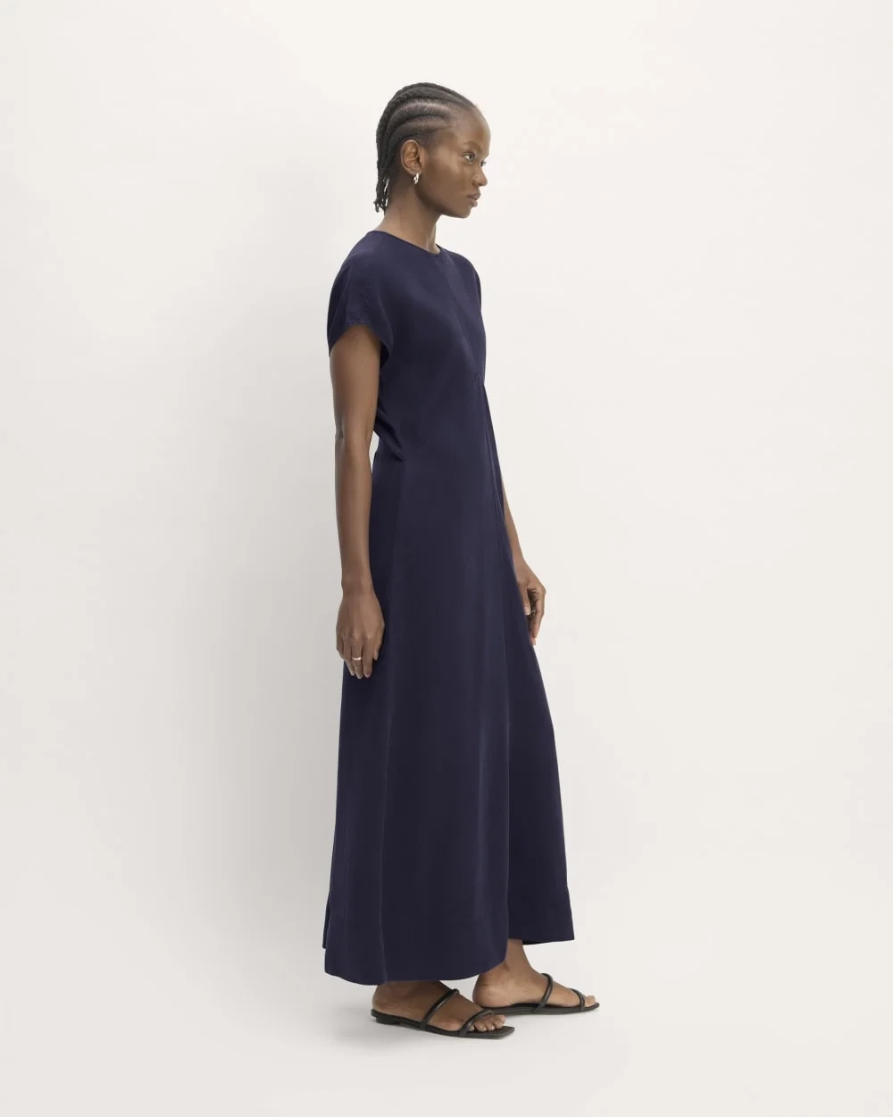 The TENCEL™ Short-Sleeve Midi Dress | Navy (4)