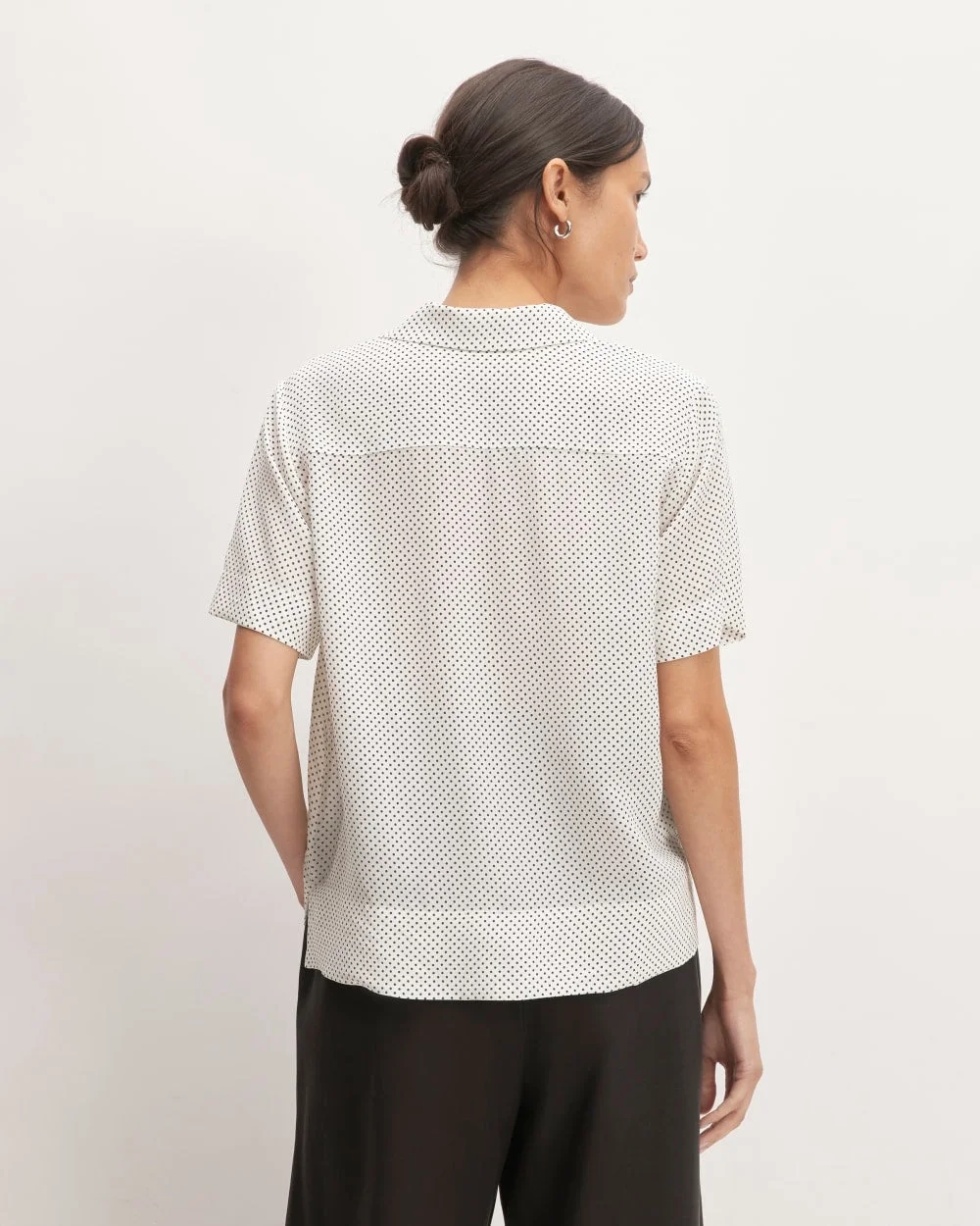 The Notch Shirt in Washable Silk | Bone / Black Polka Dot (5)