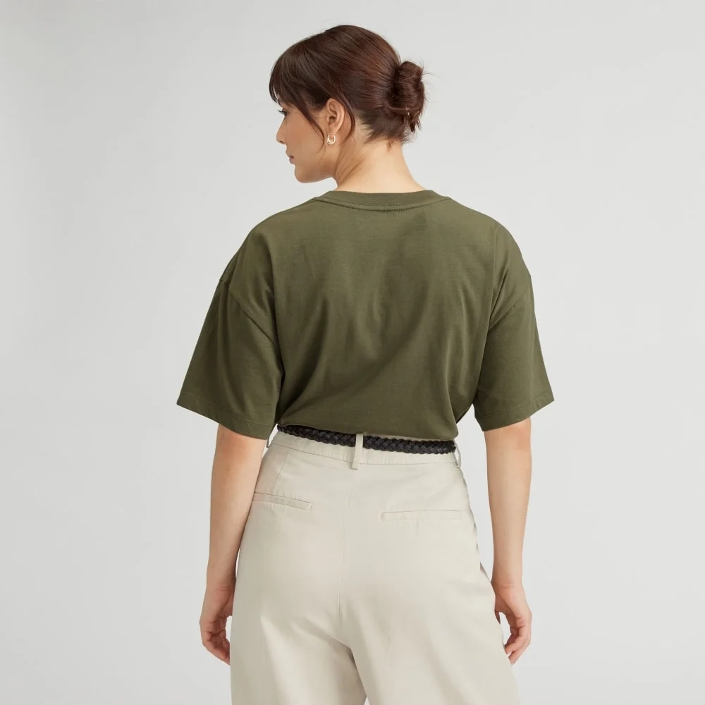 The Organic Cotton Relaxed Pocket Tee | Kalamata (4)