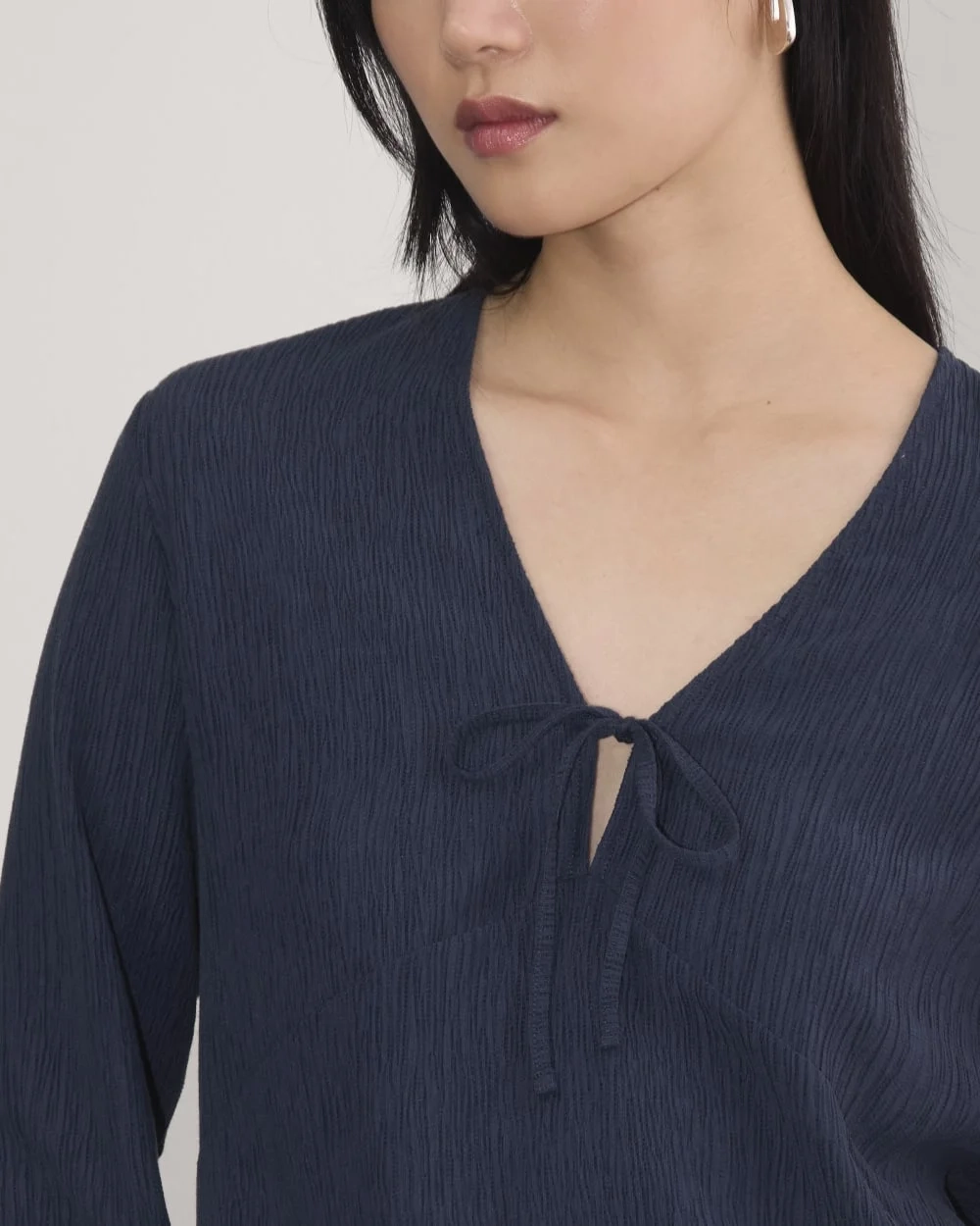 The Crinkle Long-Sleeve | Navy (4)