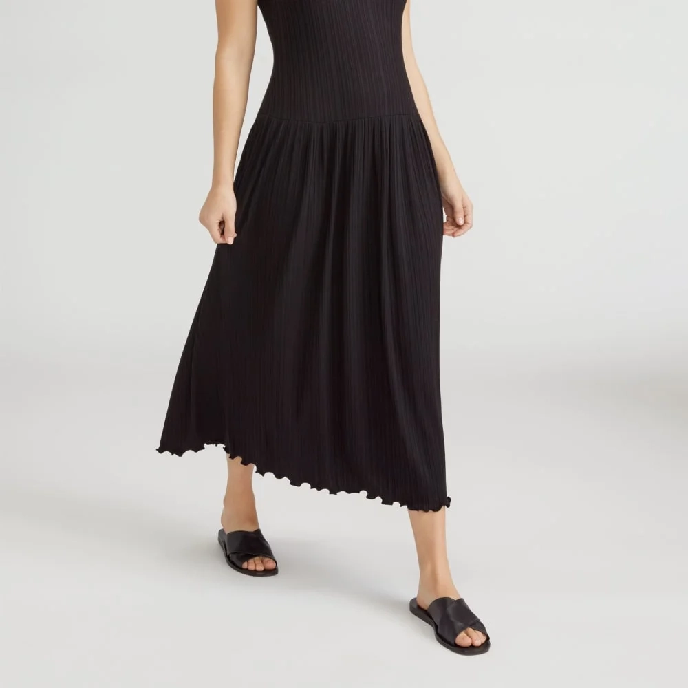 The Rib Soft Knit Scoop-Neck Dress | Black (2)