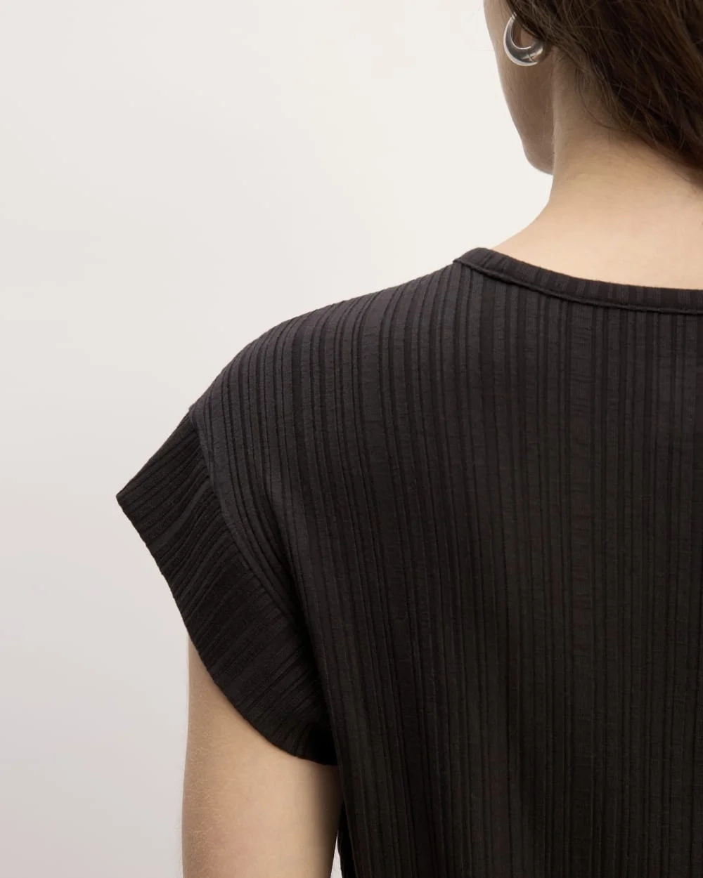 The Rib Muscle Tee | Black (5)