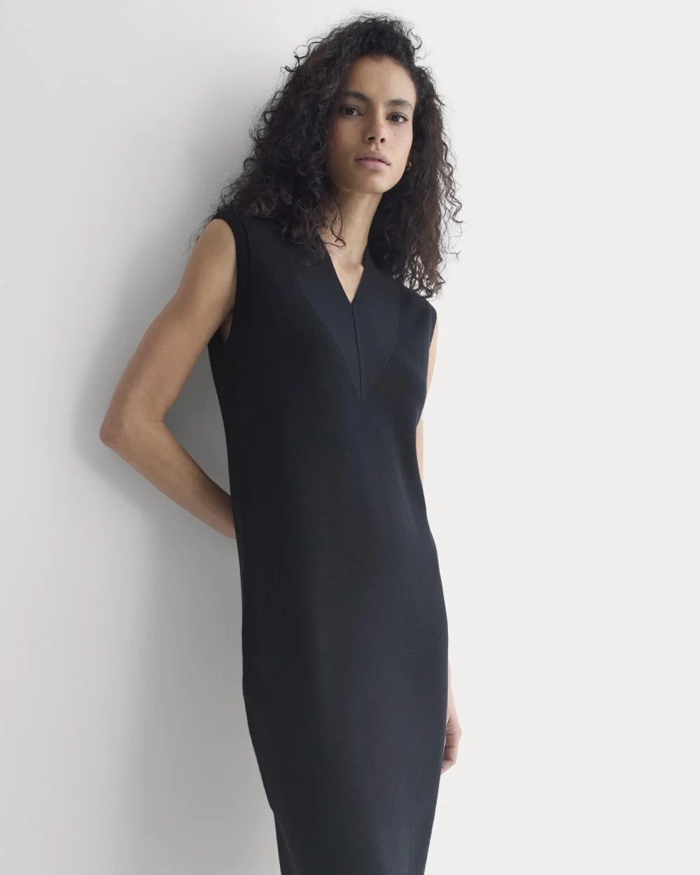 Relaxed V-Neck Midi Sweater Dress in Cotton Merino | Black (6)