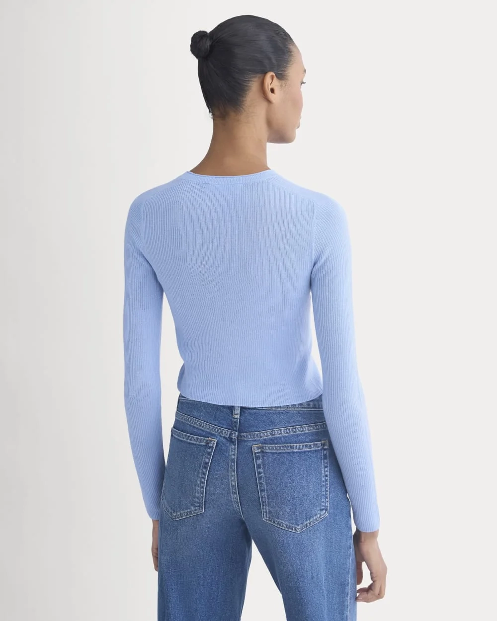 The Cropped Crew Top in Ultrafine Merino | Open Air Blue (3)