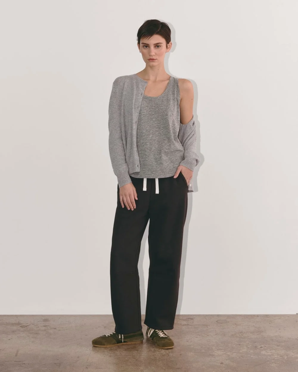 The Perform Tank |  Heathered Grey (4)