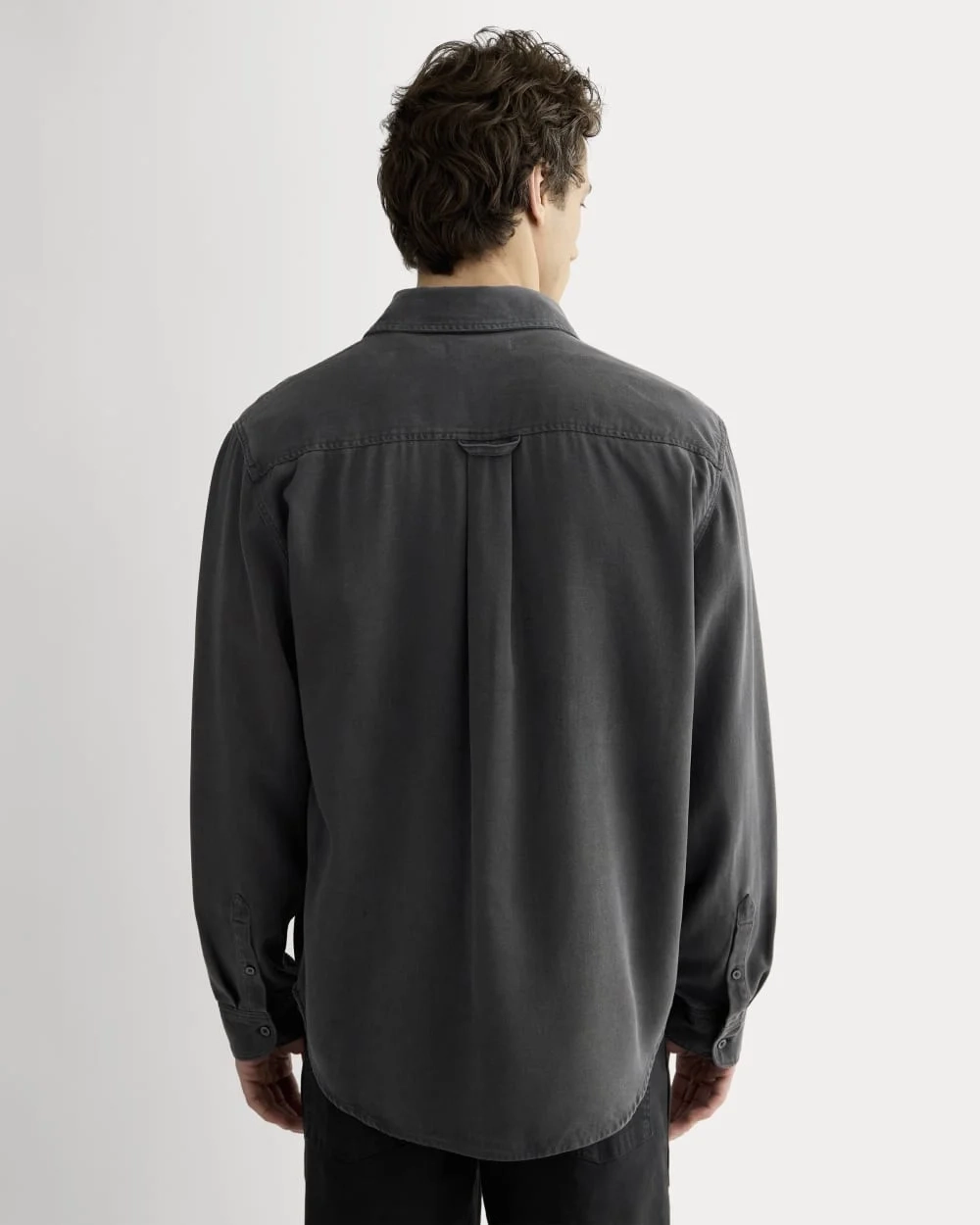 The Utility Shirt Jacket in Buttersoft | Graphite (3)