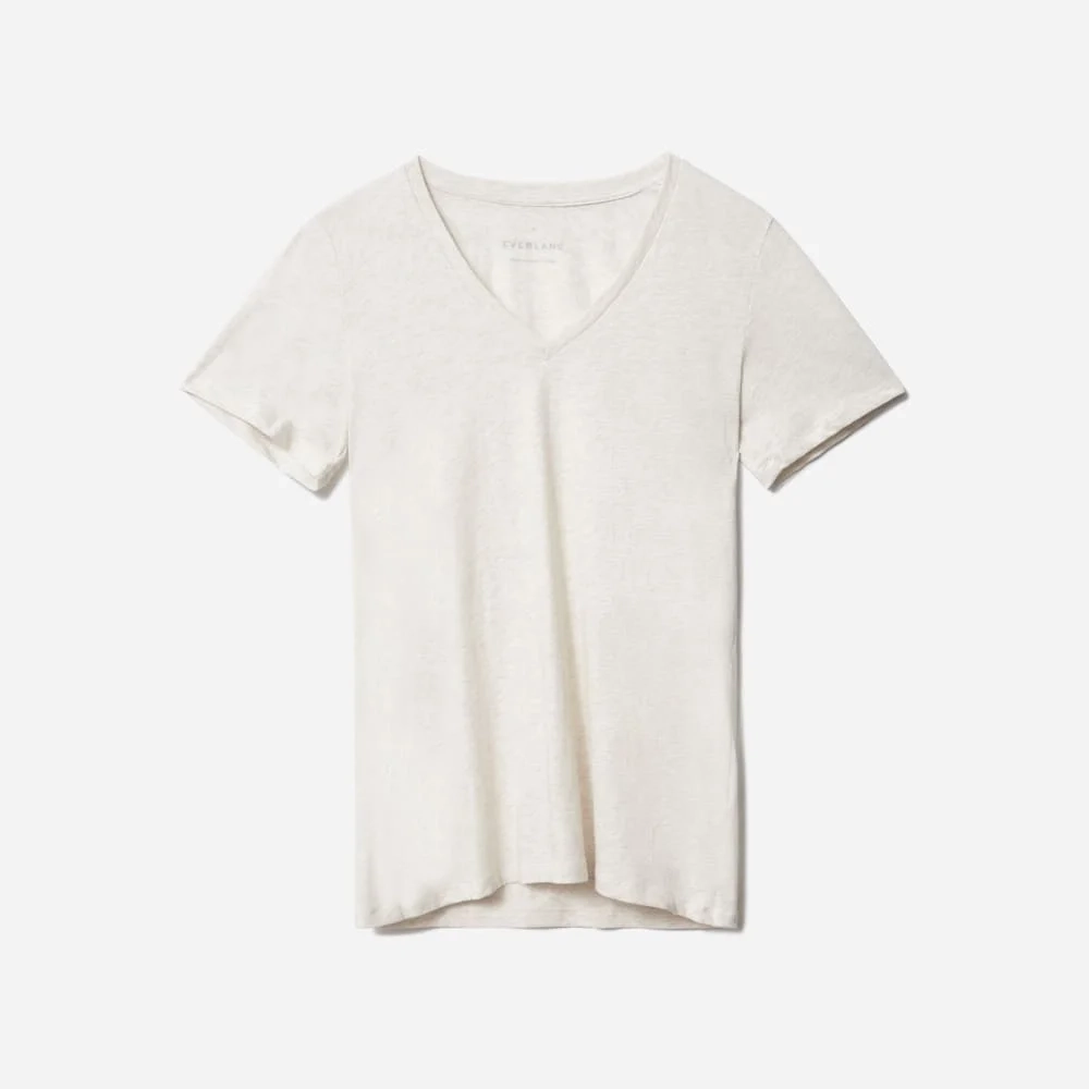 The Organic Cotton V-Neck | Heathered Oat (2)