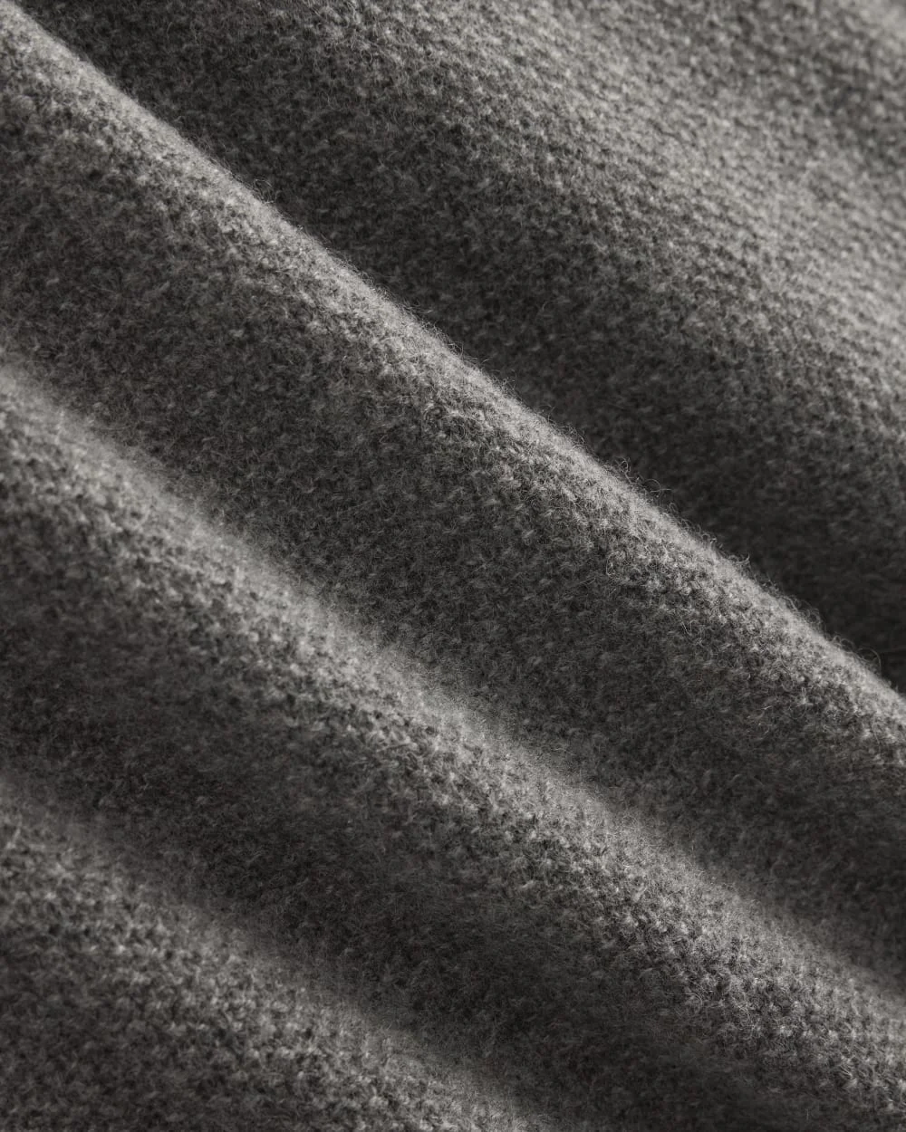 Henley in Wool Cashmere | Heather Charcoal (4)