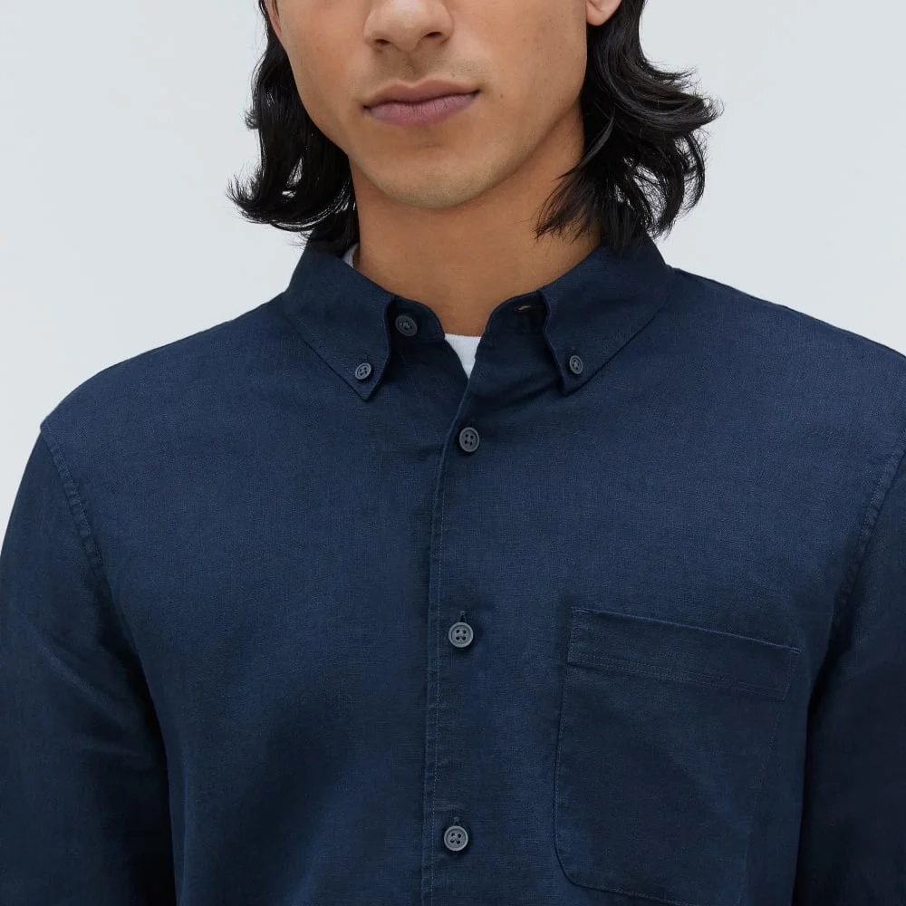 The Classic Shirt in Linen | Deep Navy (3)